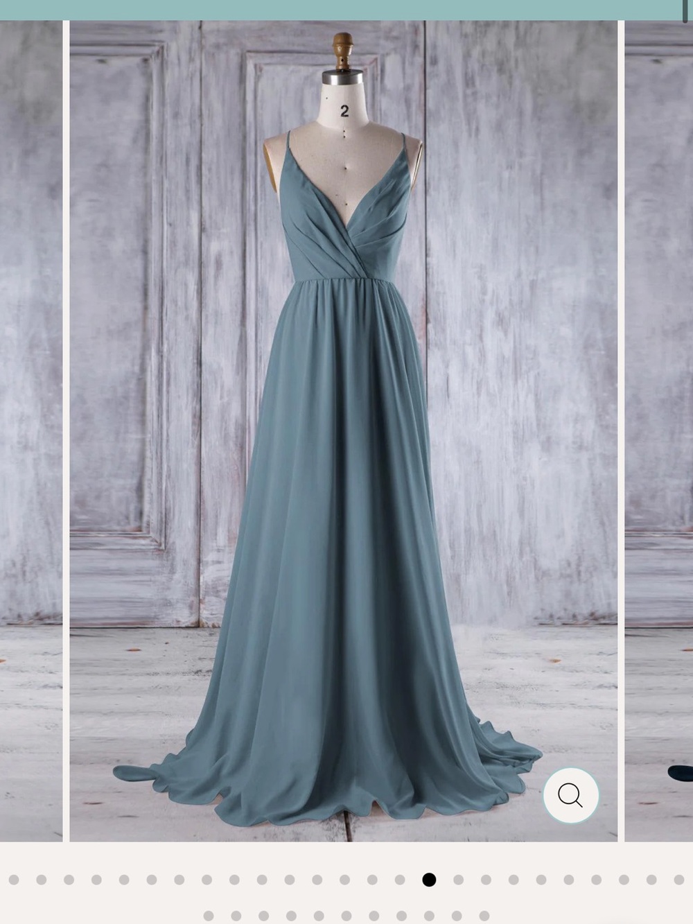 Elegant V-Neck Chiffon Maxi Dress in Dusty Blue